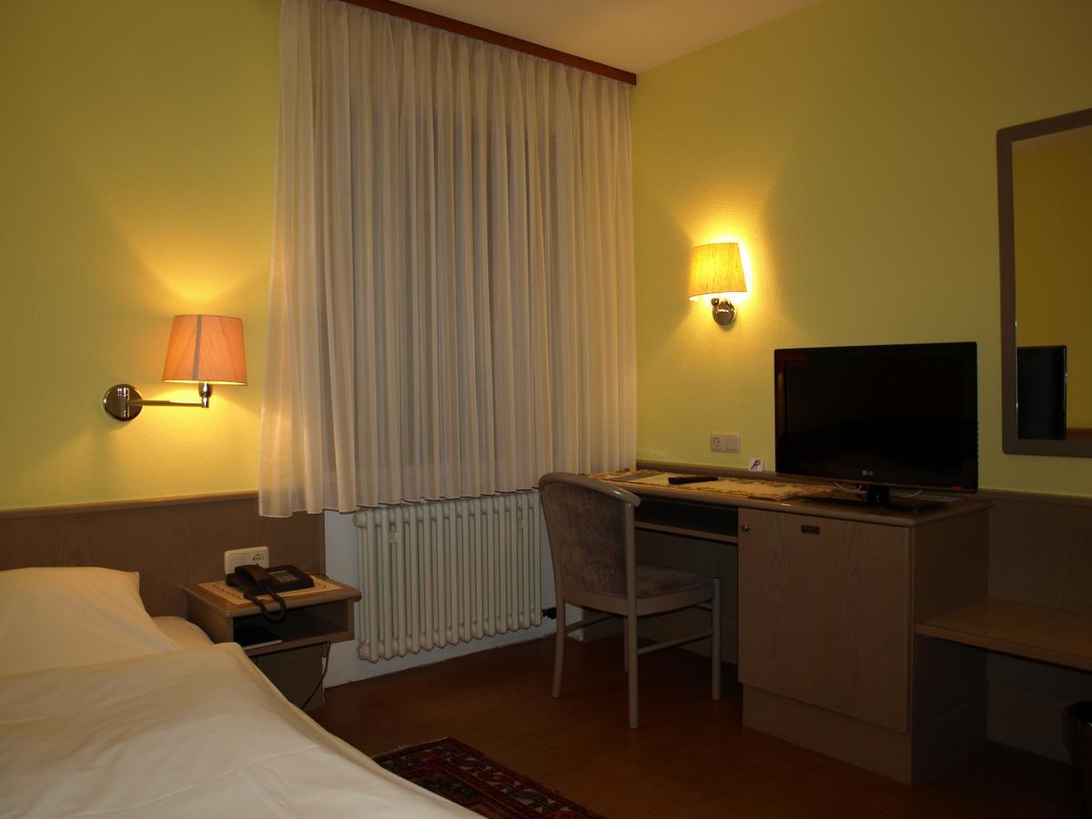 Hotel Astoria Bergrheinfeld 외부 사진